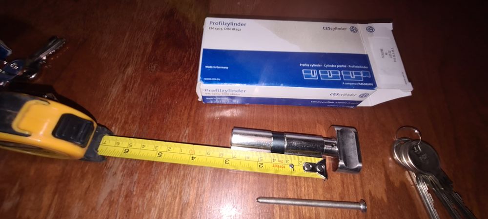 Cilindru ( butuc) de inchidere cu maner - CES Cylinder