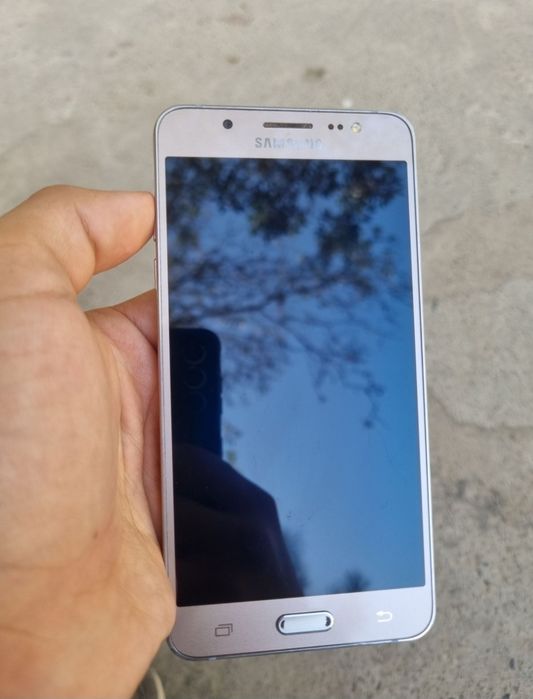 Samsung galaxy J5 2016