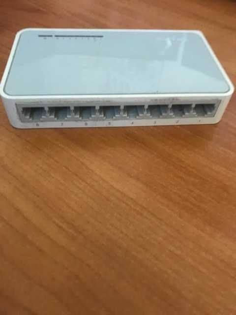 Switch tp model TL SF1008D