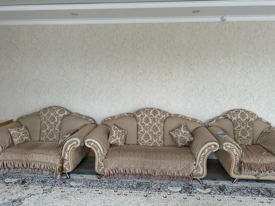 Диван мебель мягкий