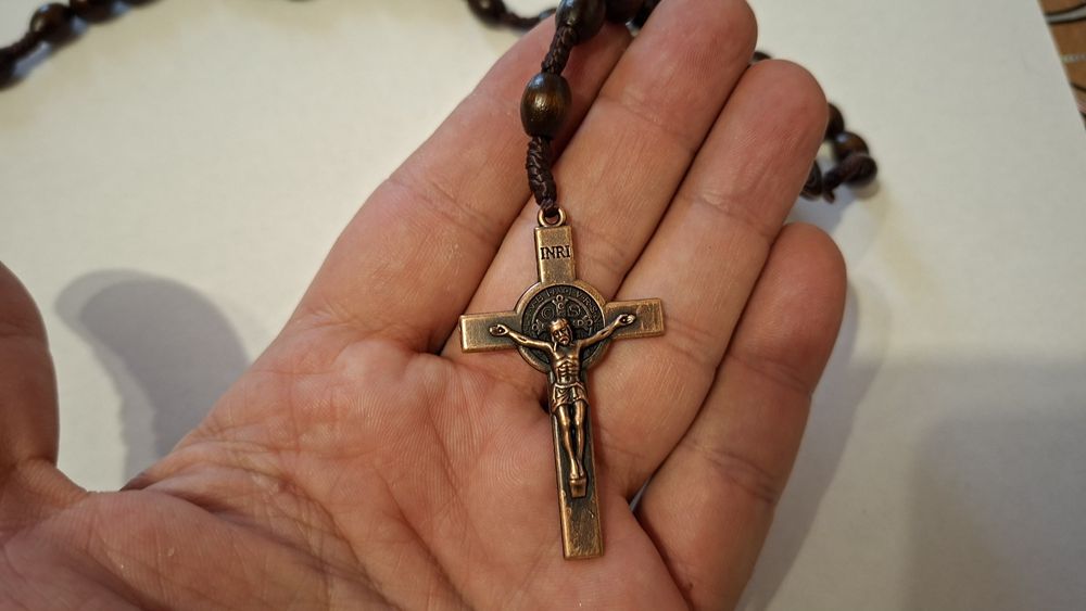 Rozariu, cruce metal / lemn + aluminiu