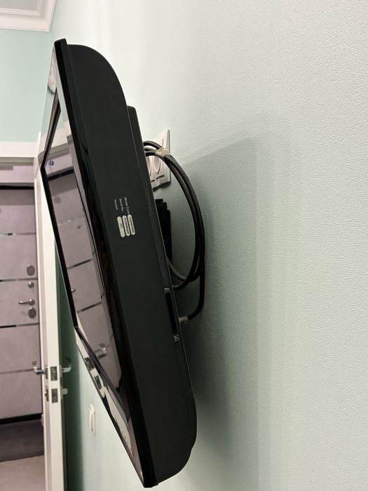 Продам телевизор Samsung 32”