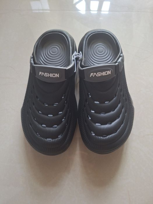 Papuci tip crocs mas. 42,5