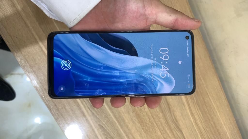 Oppo reno 7        ,