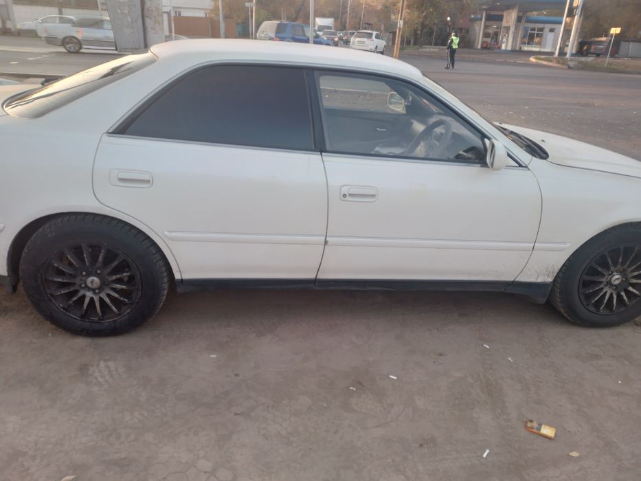 автомобиль Марк2 100