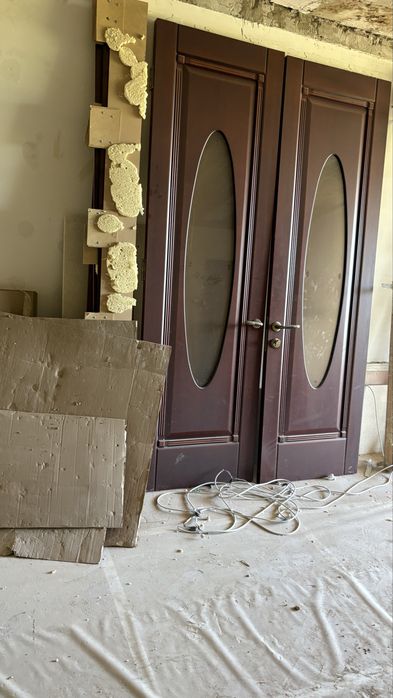 Продам межкомнатные двери с обналичниками