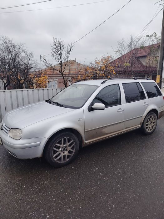 Vând wolsvagen golf