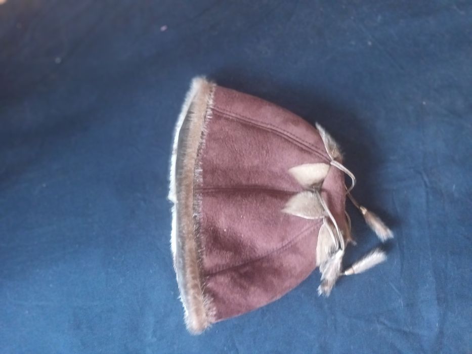 Продам 2 классные шапки