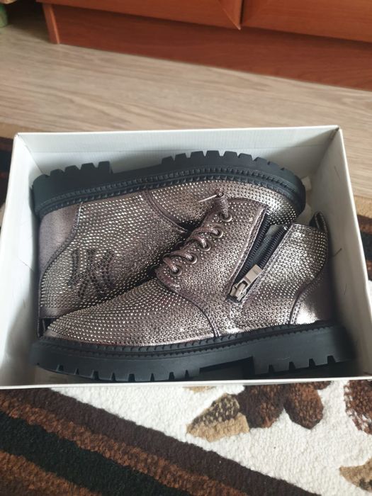 Детская обувь для девочки