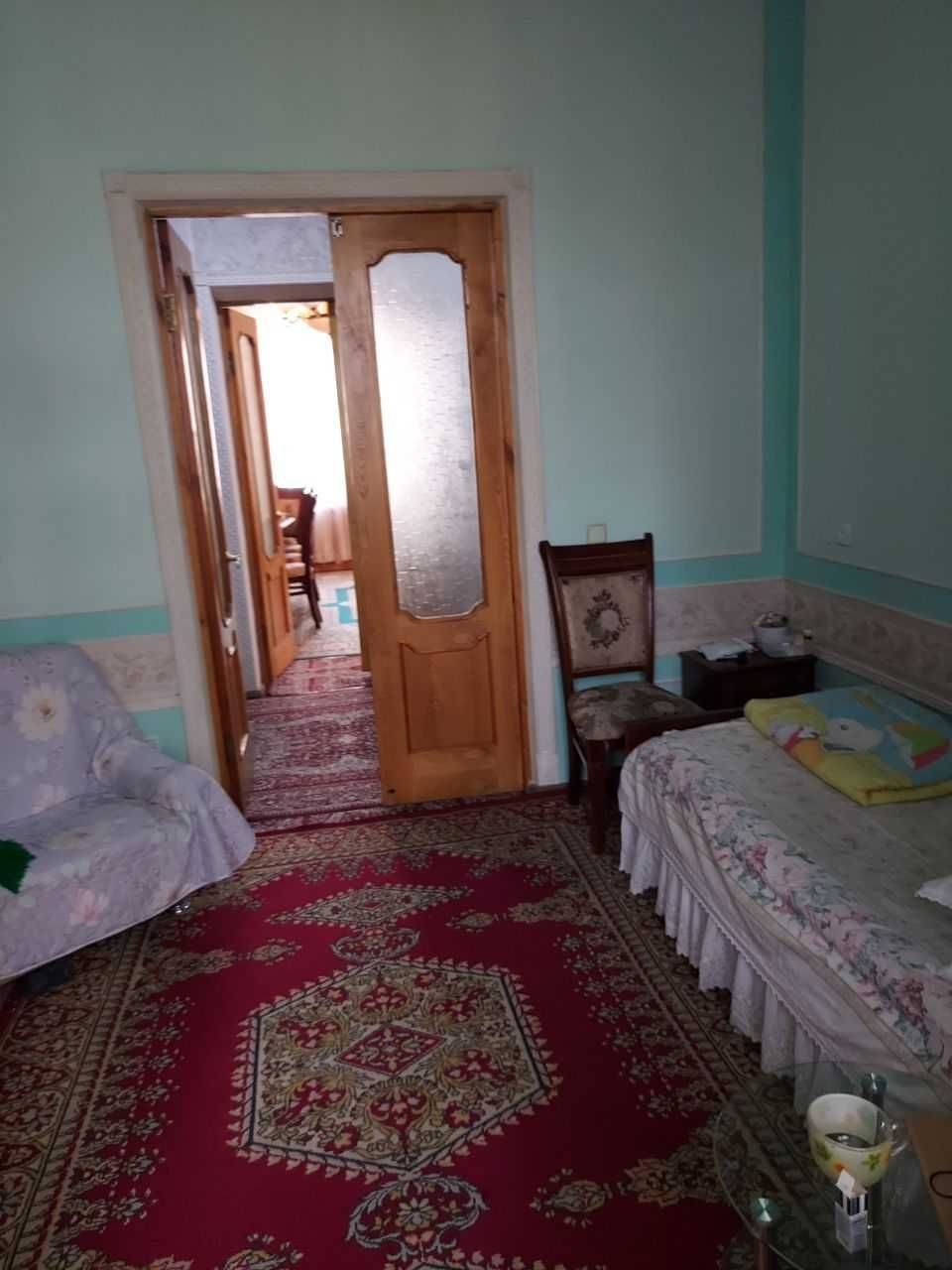 В центре, своя без маклера
