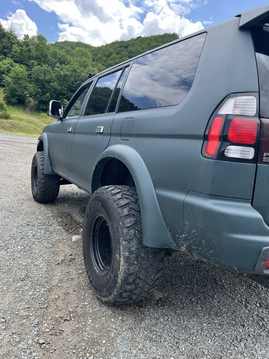 Mitsubishi Pajero Sport 2005