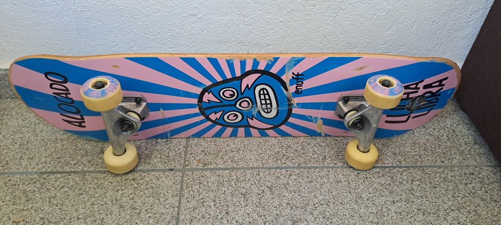 Skateboard Enuff