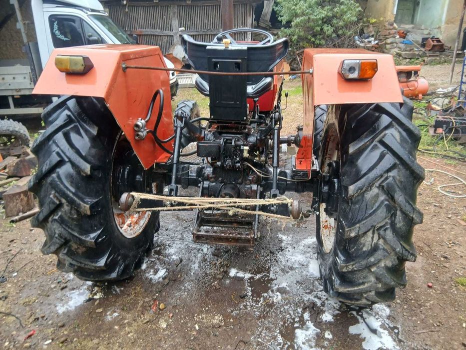 VÂND / SCHIMB  Tractor UTB 445 4x4 dt