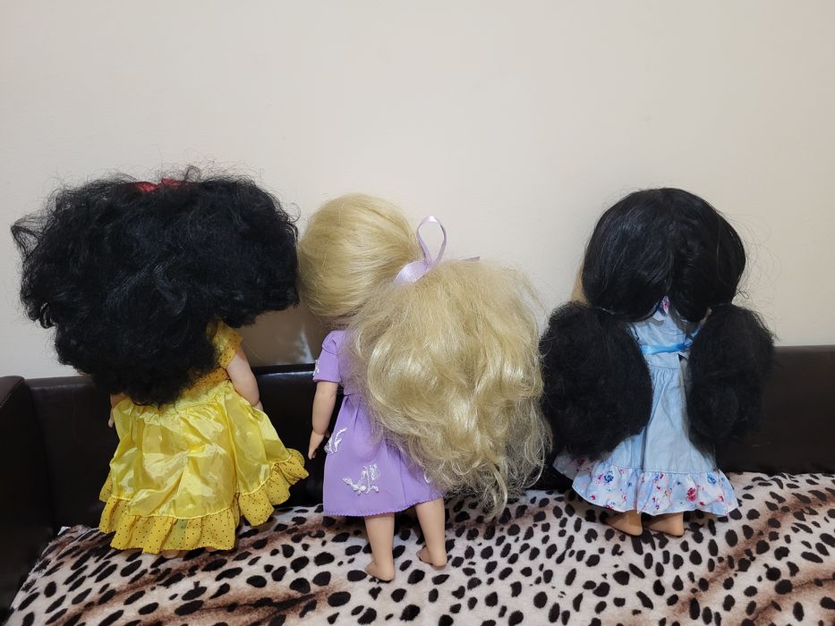 Vand papusi cu rochii handmade