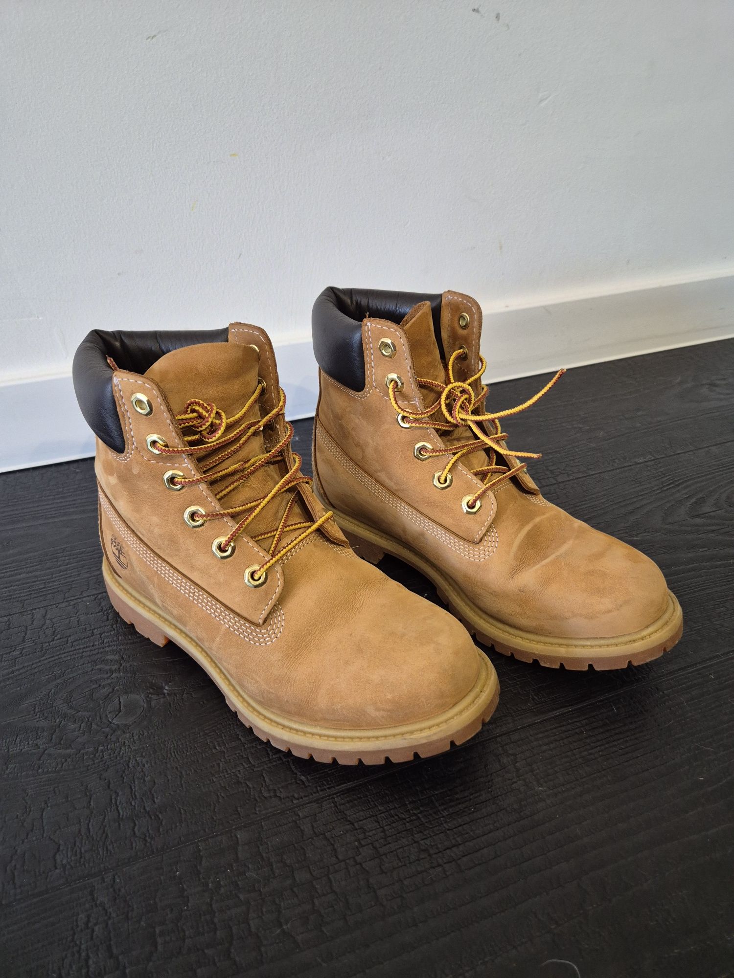 Timberland непромокаеми боти от набук