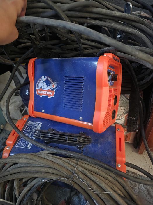 Сврочный инвертор WADFOW