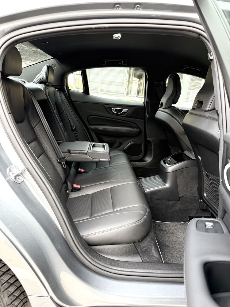 Volvo S60 2021 T8 2.0 Plug in Hybrid 303CP AWD