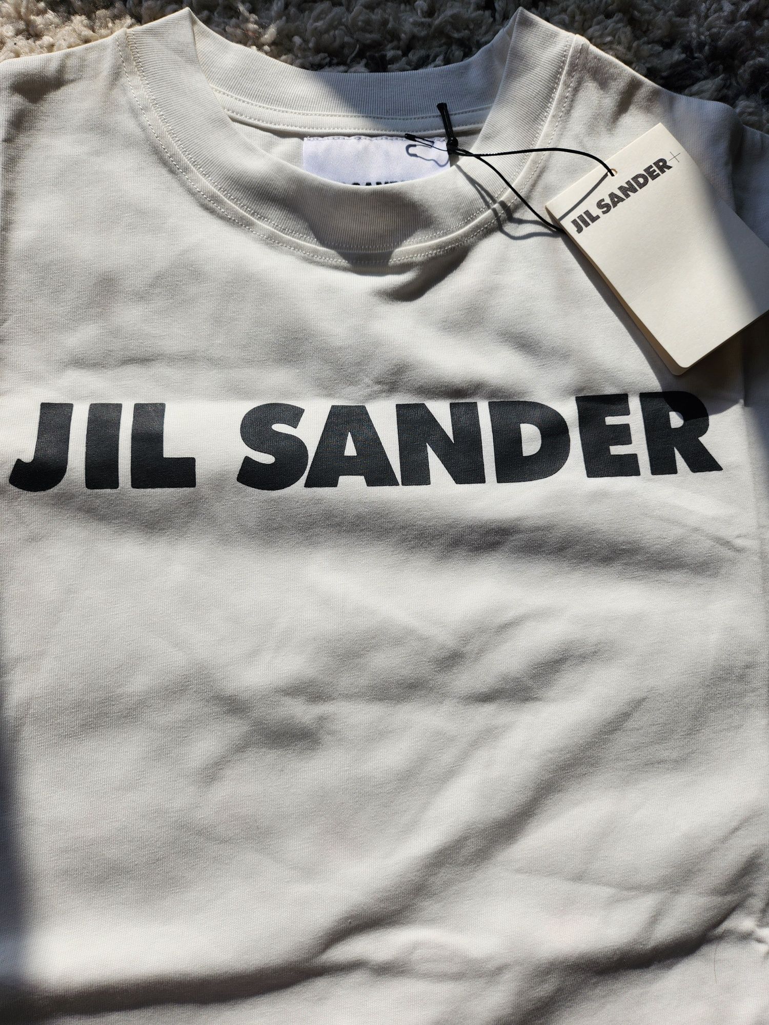 Тениска Jil Sander М и L размер по една бройка