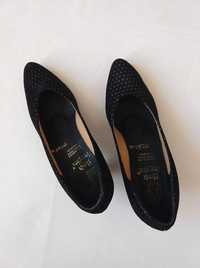 Черни дамски обувки на ток