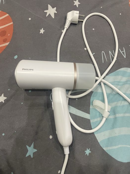 Уред за гладене с пара STH3020