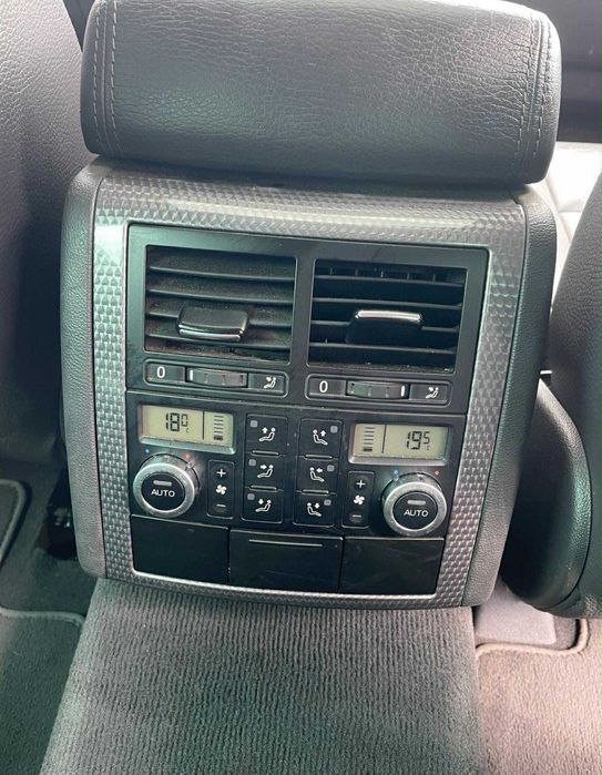 Vw Touareg vând sau ofer diferența