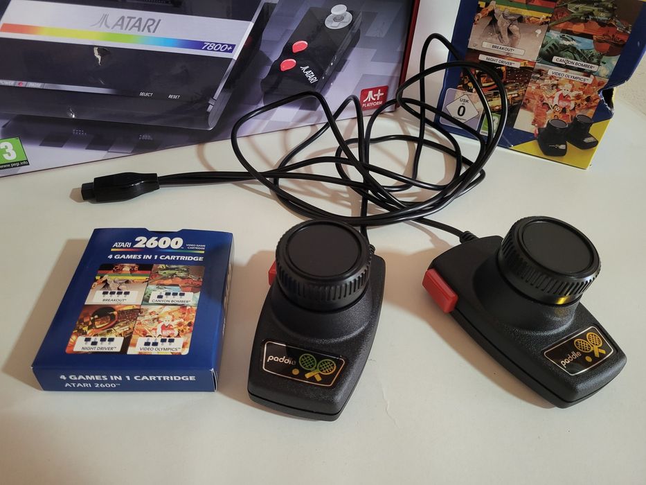Atari 7800+ Mini and Paddles