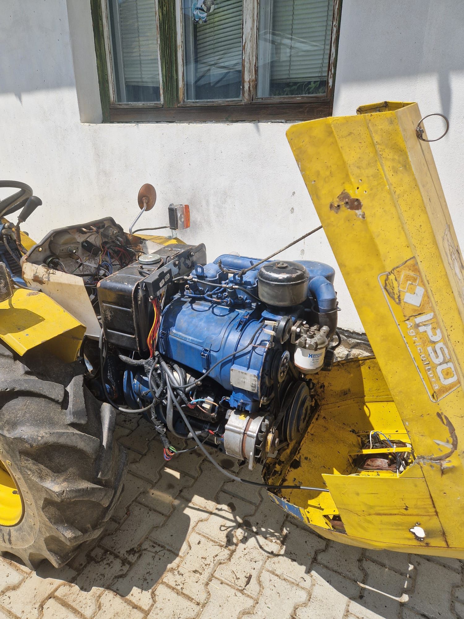 Tractor Ebro 2400 articulat 4x4