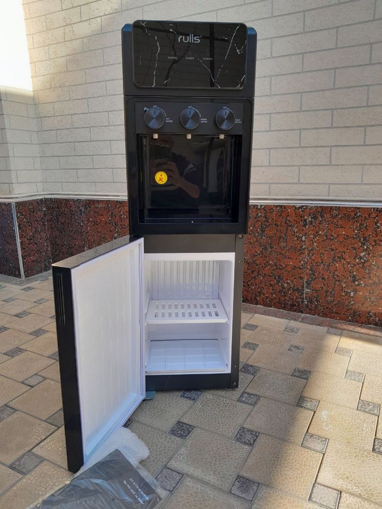 Куллер диспенсер с холодильником