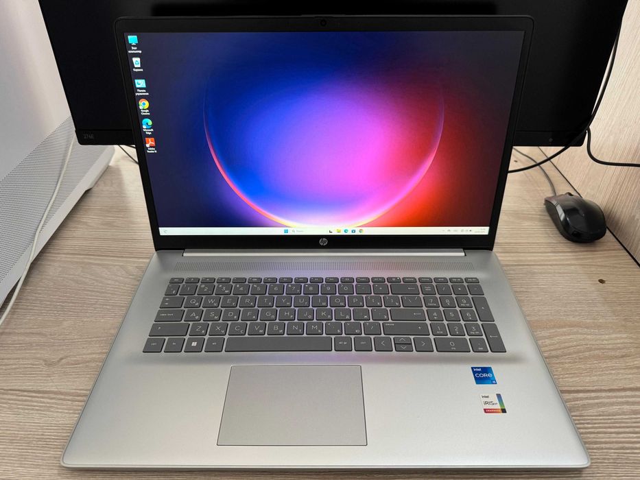 Новый офисный Ноутбук HP на i5 13-ого, диагональ 17".