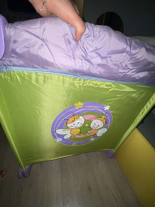 Стъваема бебешка кошара