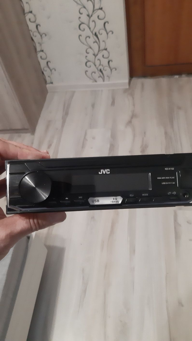 Cd JVC KD-X152 ново