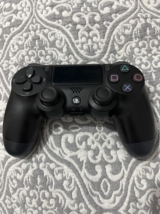 Джойстик пс4 продам