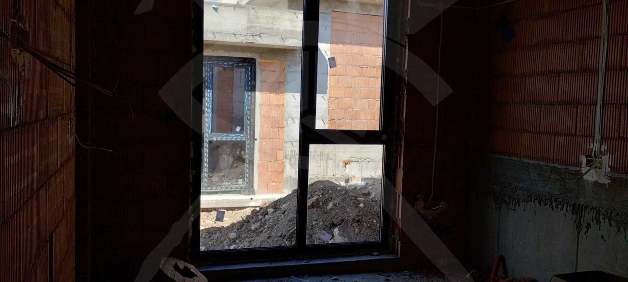 Продава се Къща в с. Белащица, Област Пловдив - 328 кв.м за 1400 €/кв.м - Снимка #3