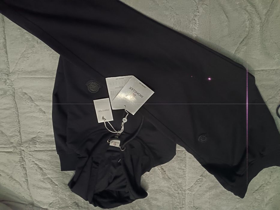 Treining premium M.o.n.c.l.e .r. 2xl