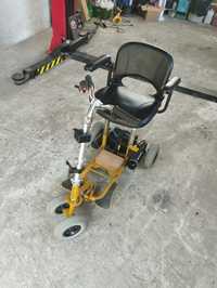 Електрически скутер тририколка инвалинен
