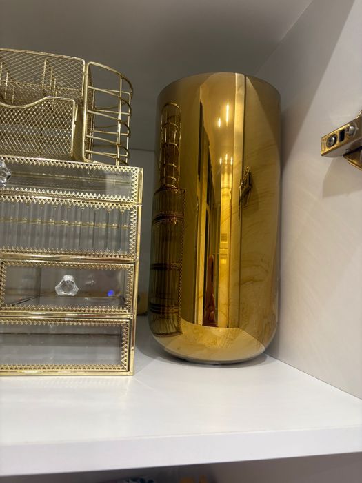 Продам вазу в золото качество супер h and M