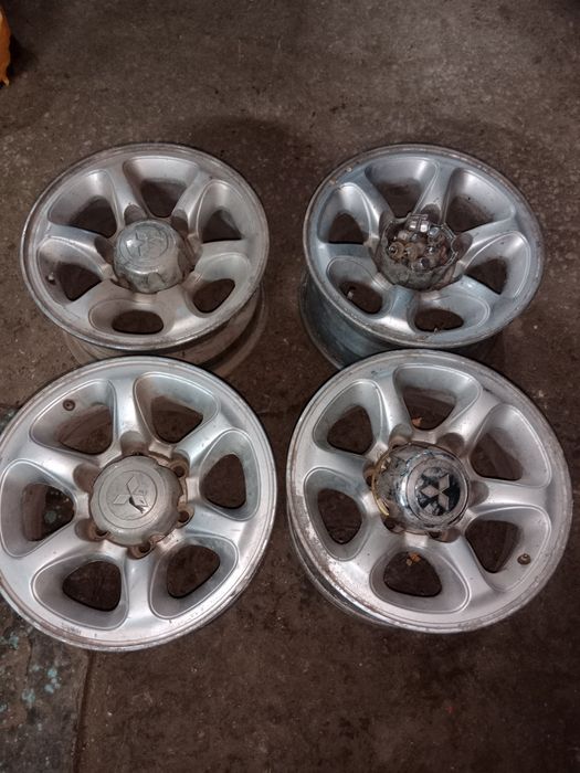 Диски 15 на Митсубиси Монтеро