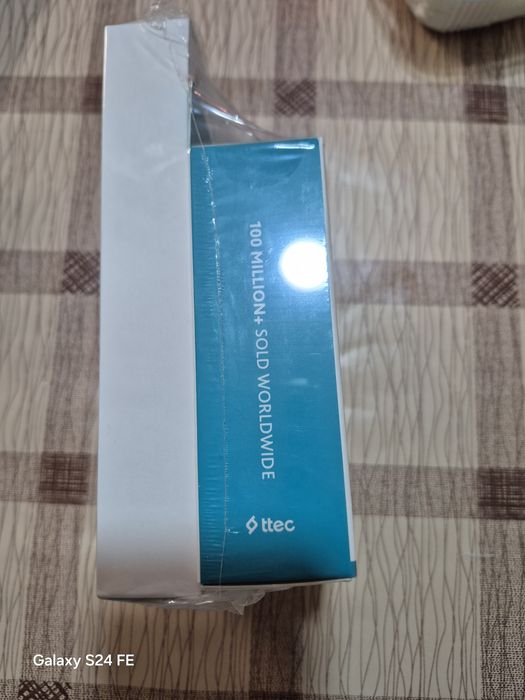 Samsung A16 + слушалки