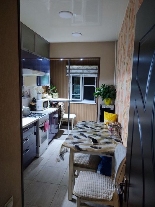 Продам свою квартиру Учтепа 12 квартал, 3х комнатную