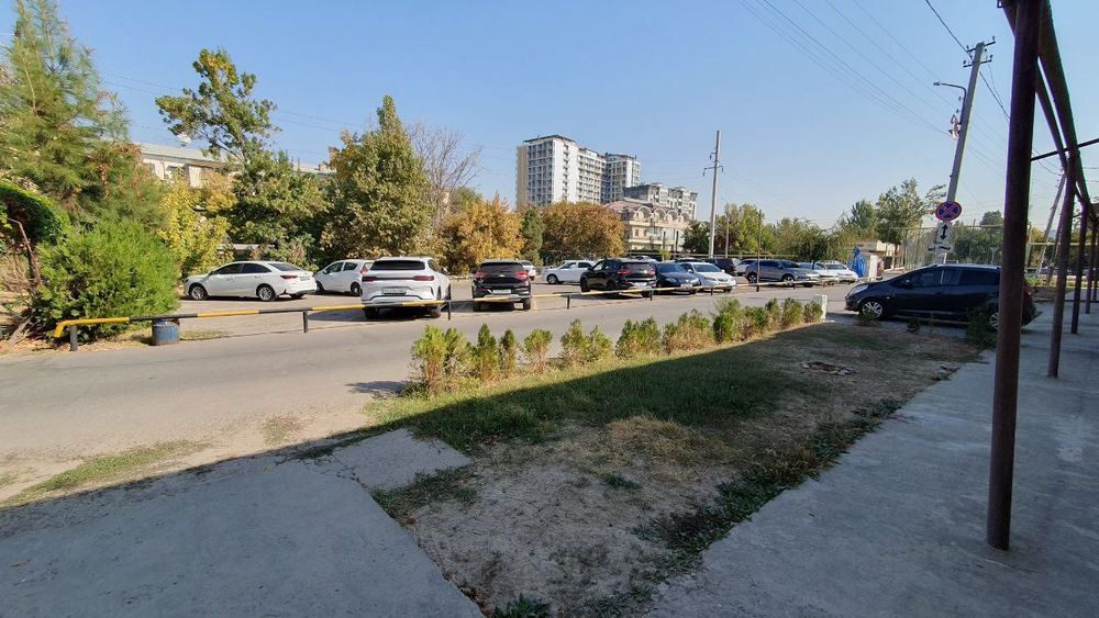 Продаётся дом 4,7 сотый.