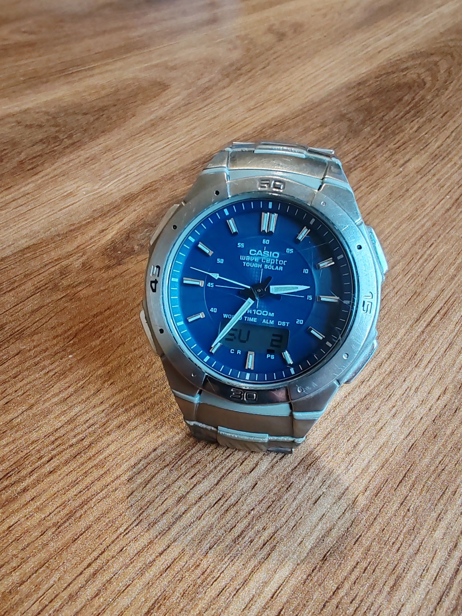Casio WVA-470T ръчен часовник