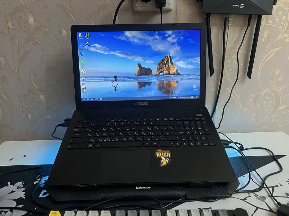 Ноутбук  Asus F501a  i3 2.30 ghz , 4х ядерный,озу 8gb, ssd 500gb