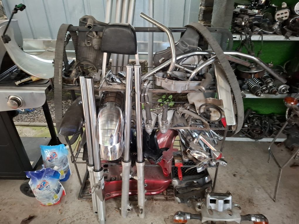 Dezmembrez Kawasaki EN 500A