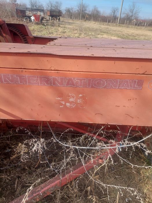 Vând presă de balotat