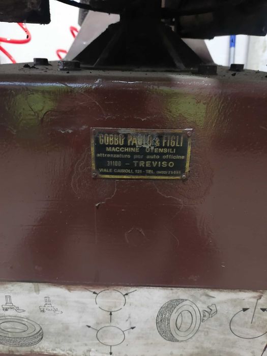 Mașină dejantat roti