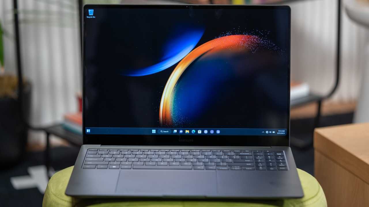 Samsung Galaxy Book3 Ultra 16 OLED 3K 120Hz i7-13700H 16GB RTX4050 1TB