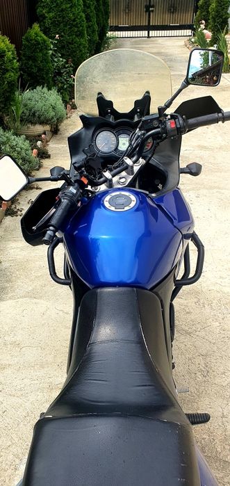 Vând motocicleta Suzuki v-strom 650cc