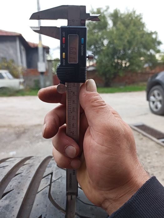 Гуми 315/35/20 .