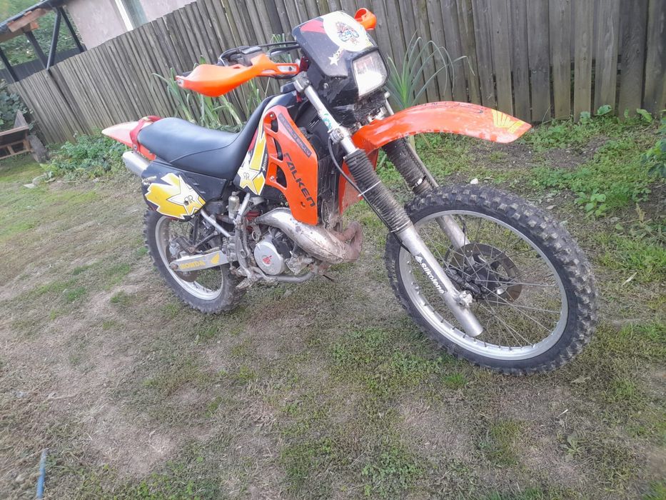 Vând Honda 180cc