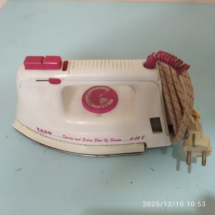 Утюги электрические б.у.